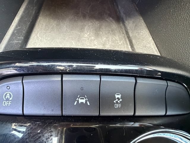 Used 2024 Buick Encore GX Sport Touring FWD image 21