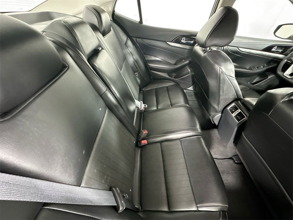 Used 2023 Nissan Maxima SV w/ Floor Mat Group image 20