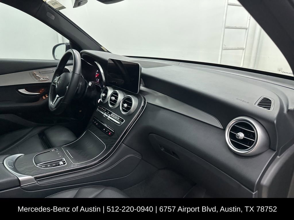 Certified 2021 Mercedes-Benz GLC 300 image 30