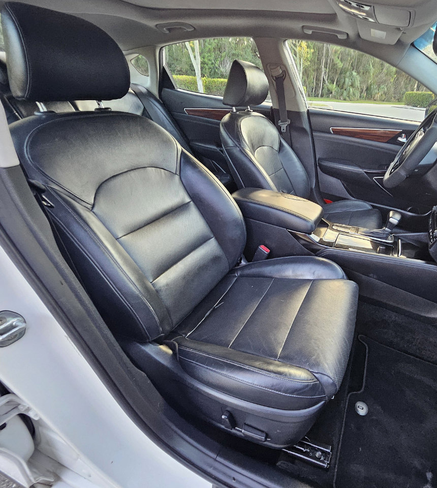 Used 2017 Kia Cadenza Premium w/ Luxury Package image 13