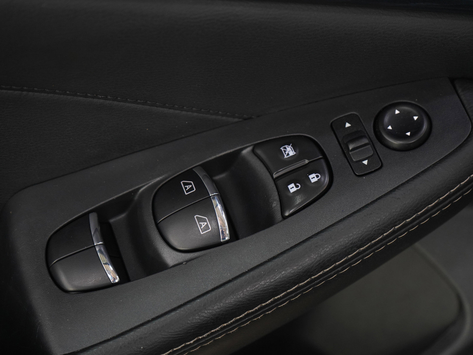 Used 2023 Nissan Maxima Platinum w/ Sport Mat Group FWD image 21
