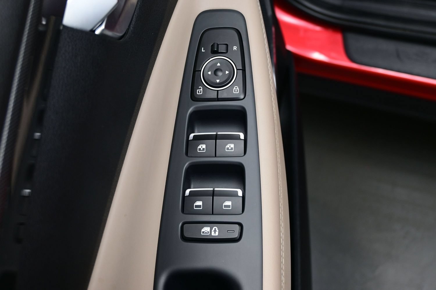 Certified 2023 Hyundai Santa Fe SEL w/ Premium Package AWD/4WD image 10