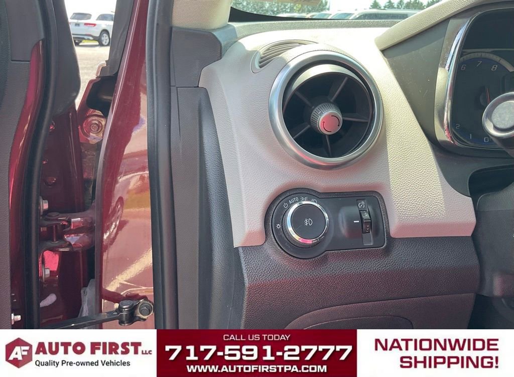 Used 2016 Chevrolet Trax LTZ AWD/4WD image 16