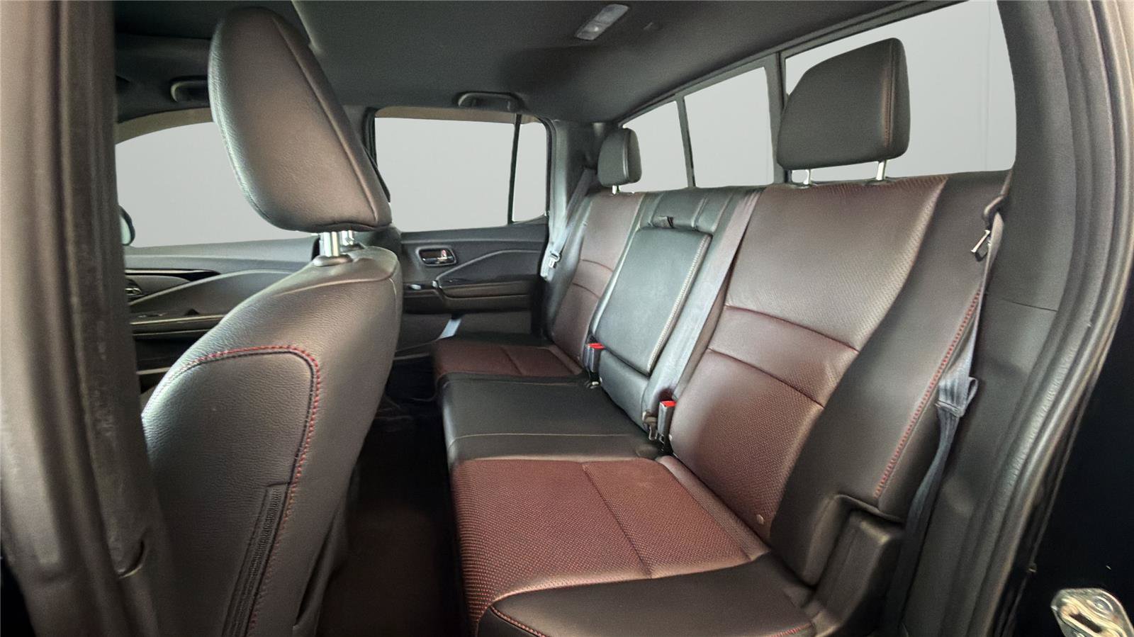 Used 2017 Honda Ridgeline Black Edition image 11