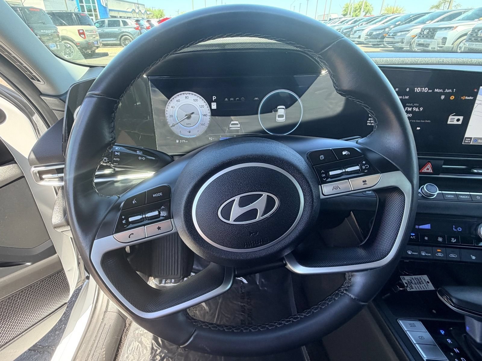 Used 2025 Hyundai Elantra SEL FWD image 20