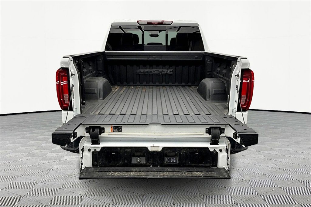 Used 2023 GMC Sierra 1500 AT4X image 18
