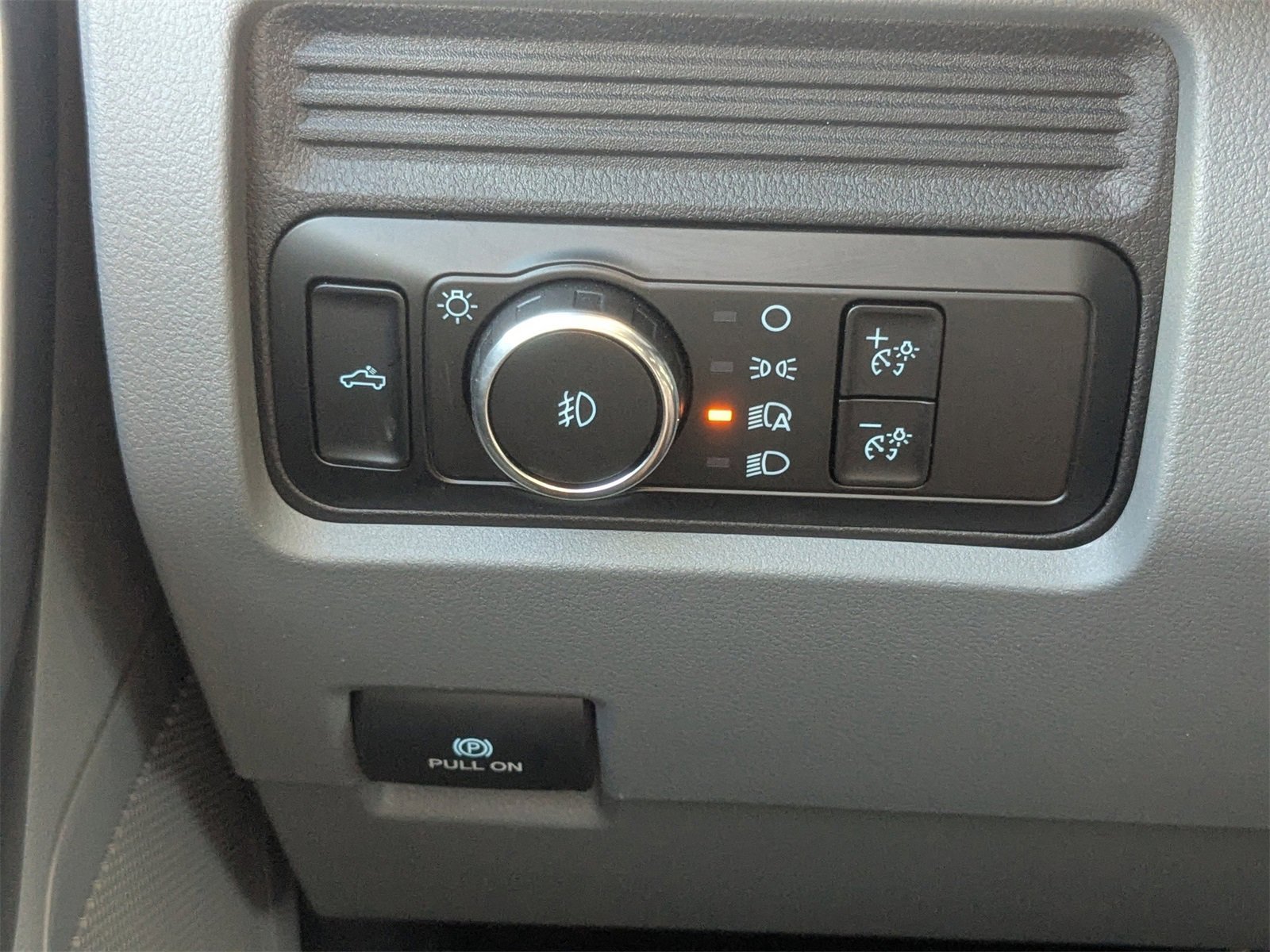 Used 2025 Ford F250 XL w/ STX Appearance Package image 27