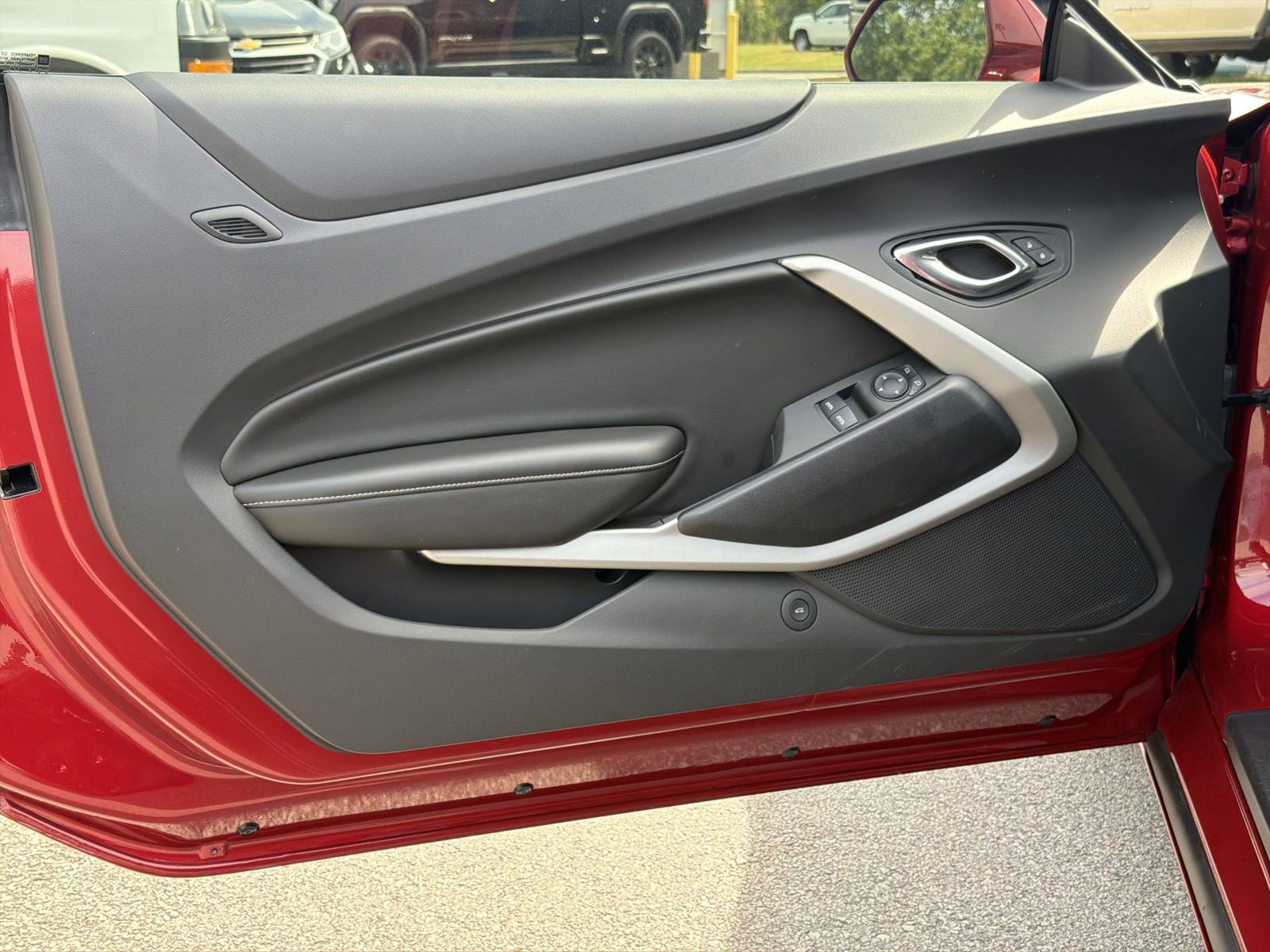Used 2017 Chevrolet Camaro SS RWD image 13