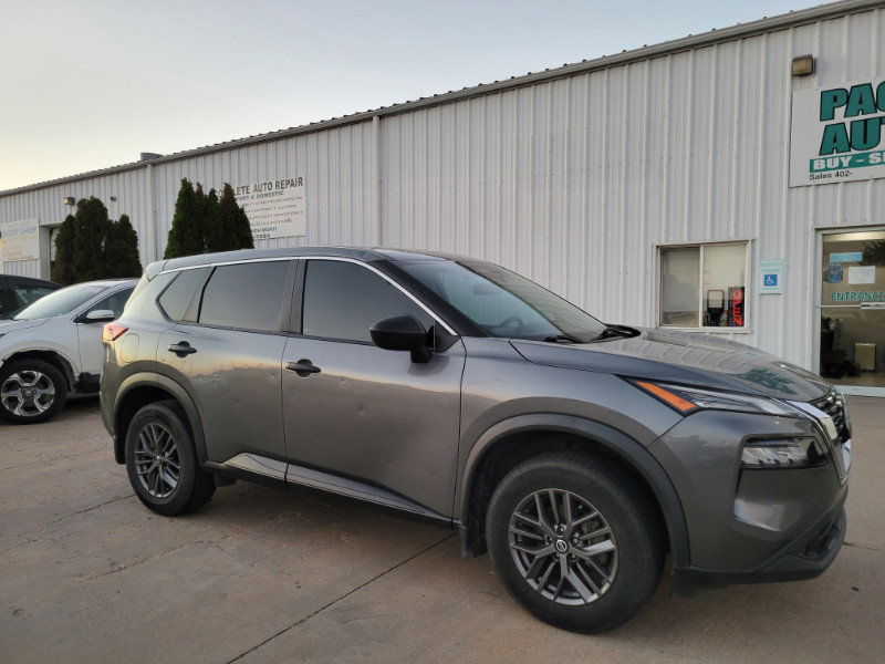 Used 2021 Nissan Rogue S image 9