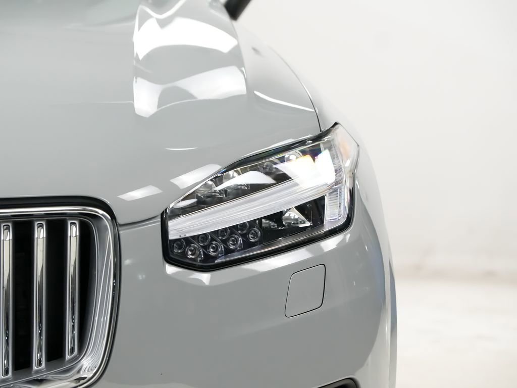 Used 2025 Volvo XC90 T8 Plus w/ Protection Package Premier AWD/4WD image 7