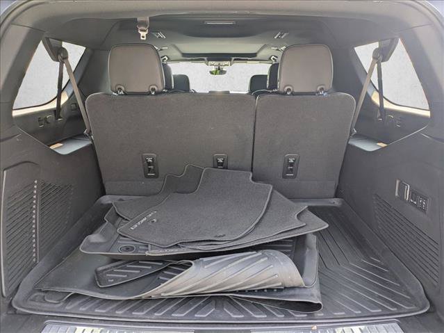Used 2022 Chevrolet Suburban High Country AWD/4WD image 6