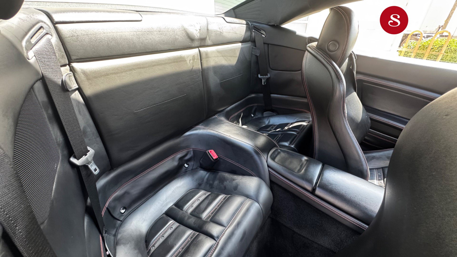 Used 2011 Ferrari California RWD image 21