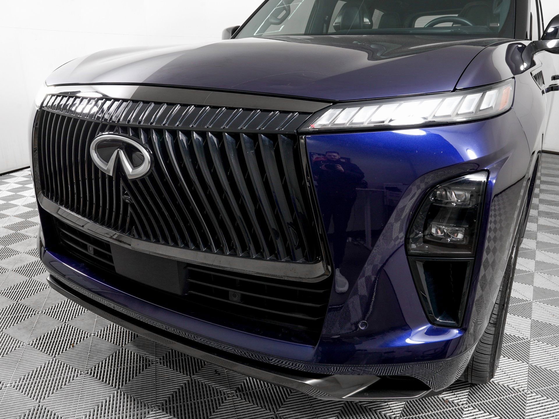 Used 2025 INFINITI QX80 Autograph AWD/4WD image 33