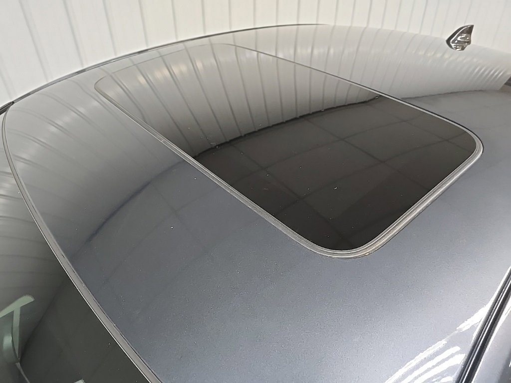 Used 2023 Honda Accord EX image 11