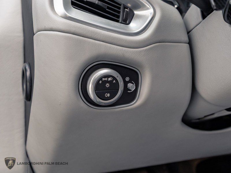 Used 2014 Aston Martin Vanquish Volante RWD image 29