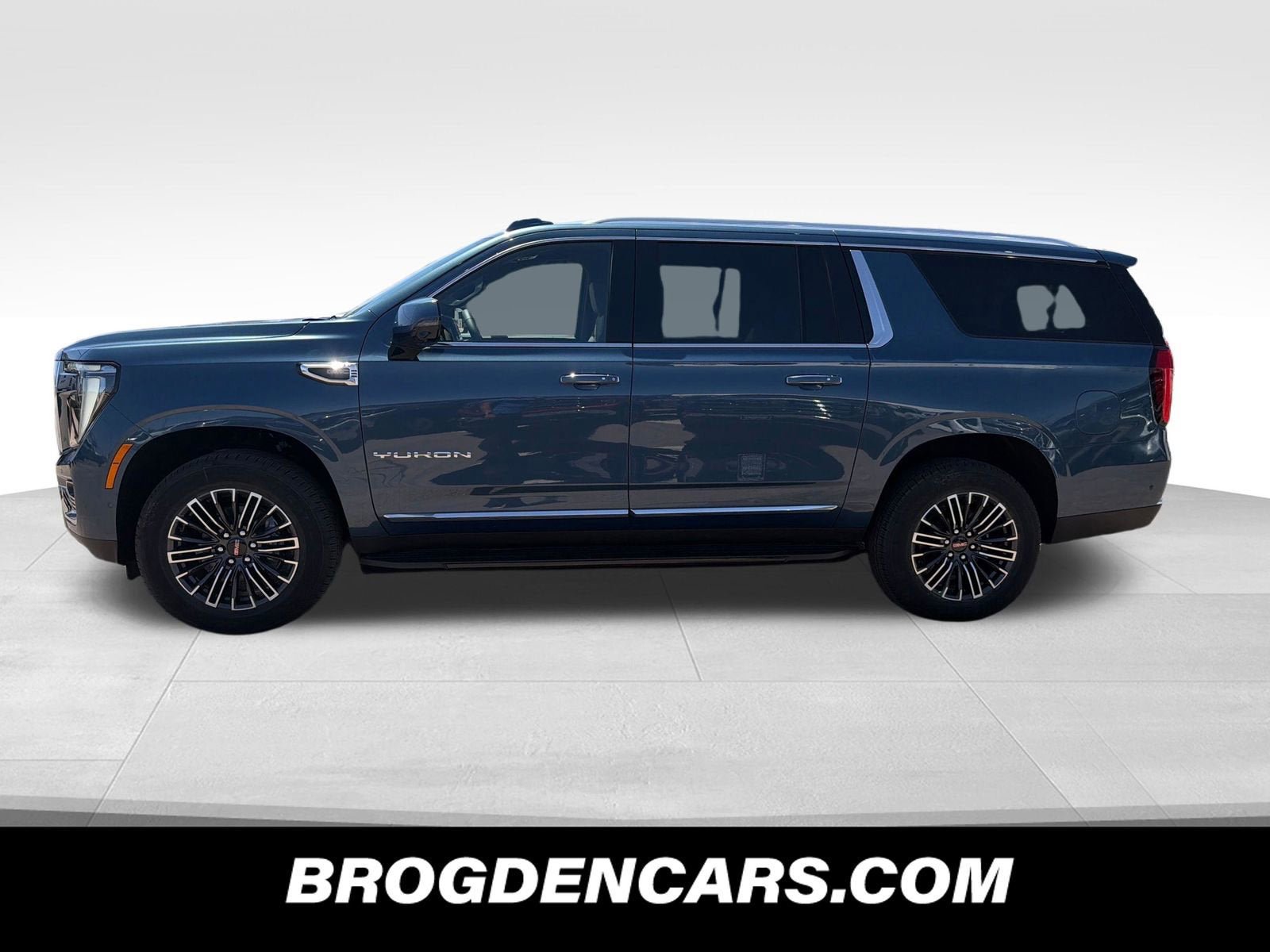 New 2026 GMC Yukon XL Elevation AWD/4WD image 5