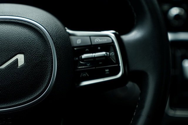 Used 2023 Kia Sorento SX image 17