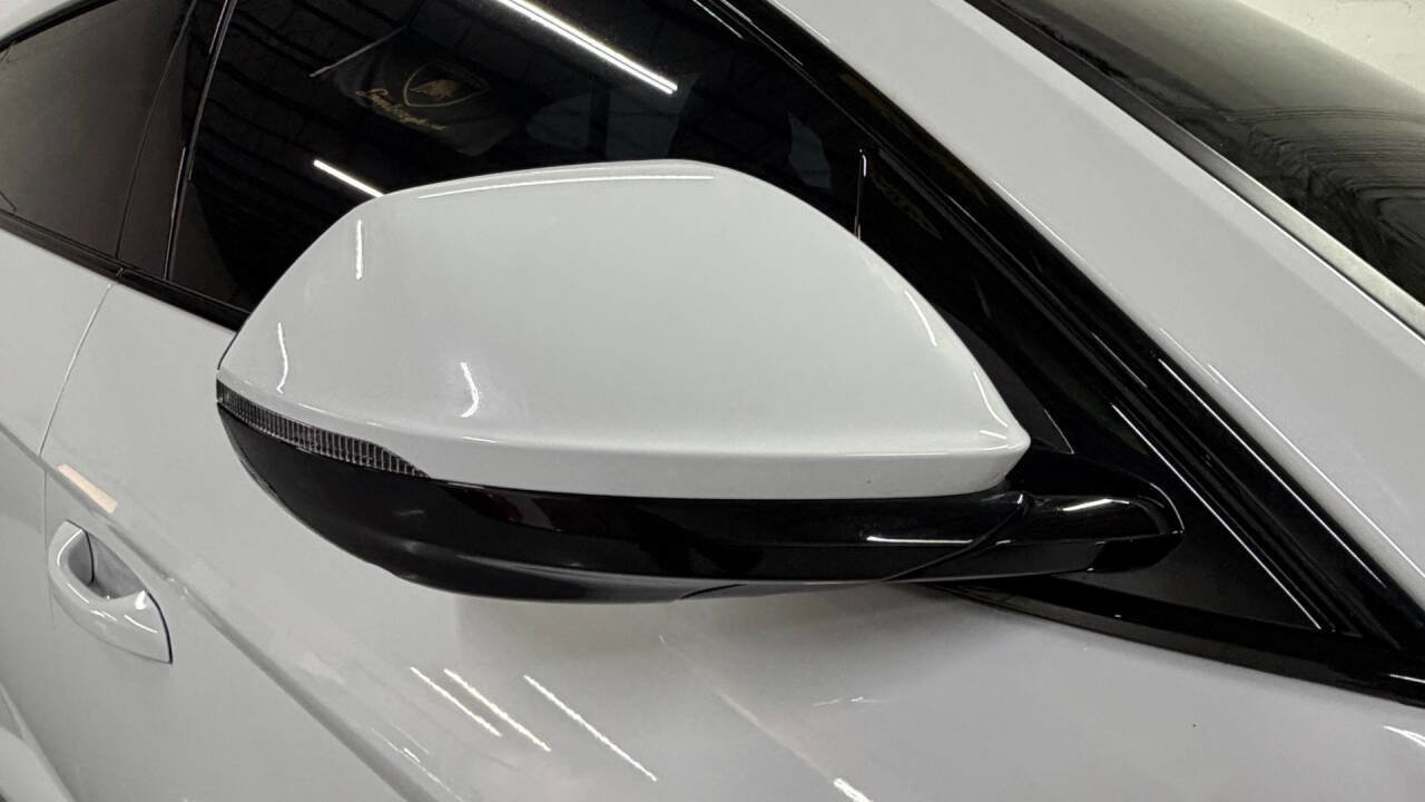 Used 2020 Lamborghini Urus AWD/4WD image 7