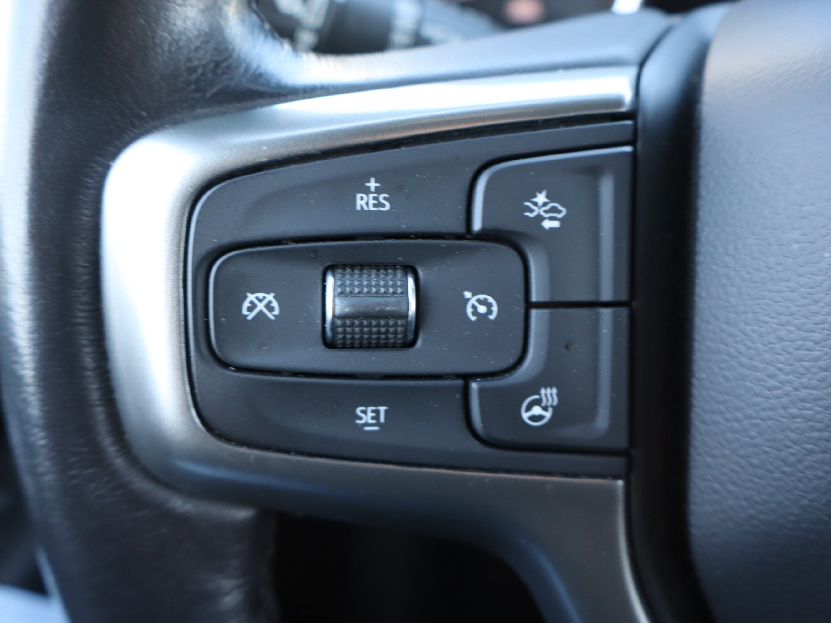 Used 2021 Chevrolet Tahoe Z71 w/ Z71 Off-Road Package image 23