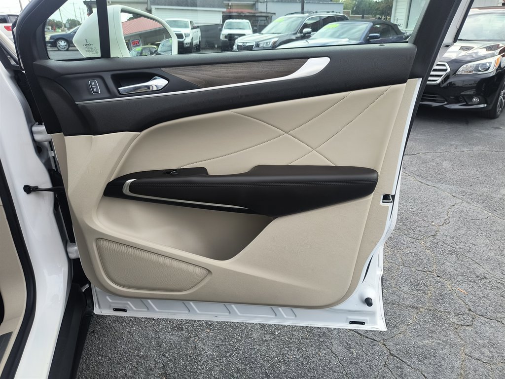 Used 2019 Lincoln MKC Reserve w/ MKC Climate Package image 25