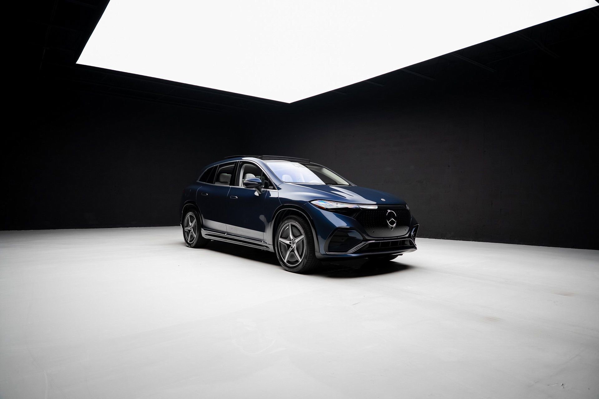 Used 2023 Mercedes-Benz EQS 450+ 4MATIC SUV w/ AMG Line Exterior Package image 79