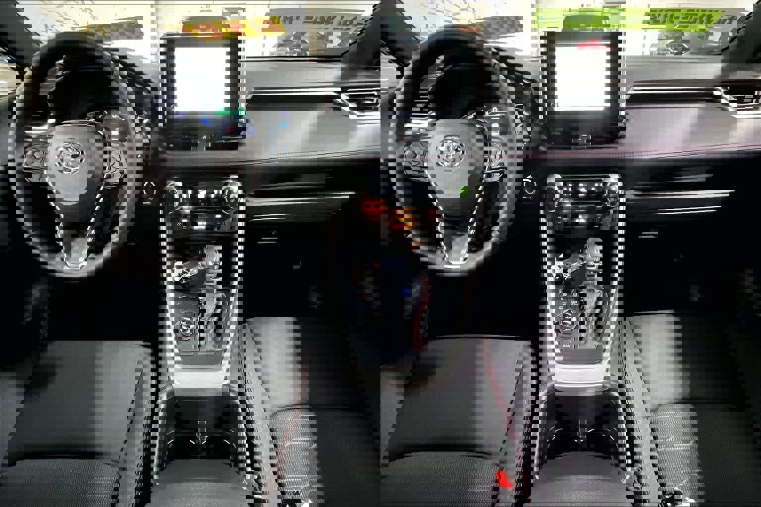 New 2025 Toyota RAV4 SE image 5