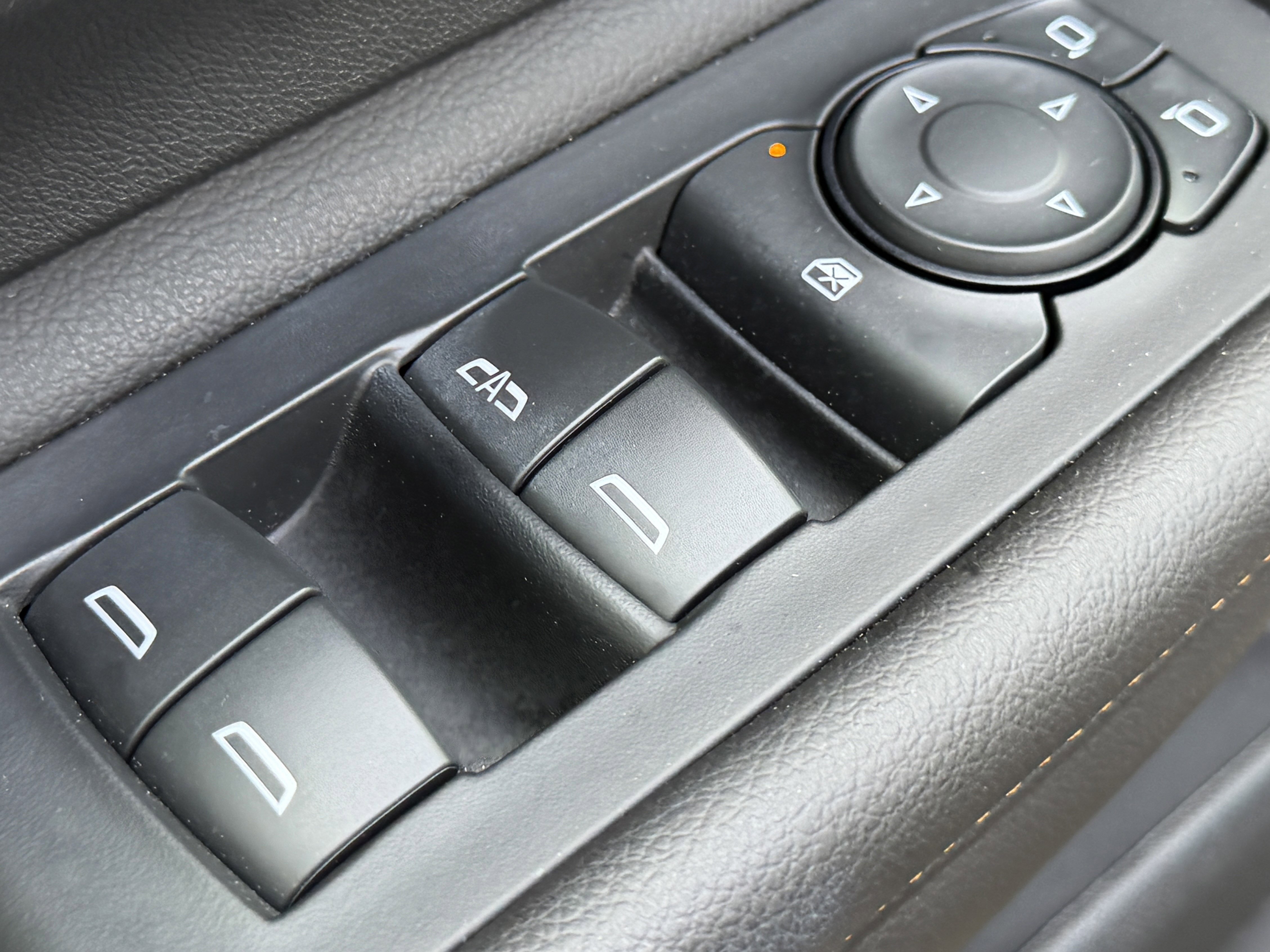 Used 2022 GMC Terrain AT4 AWD/4WD image 6
