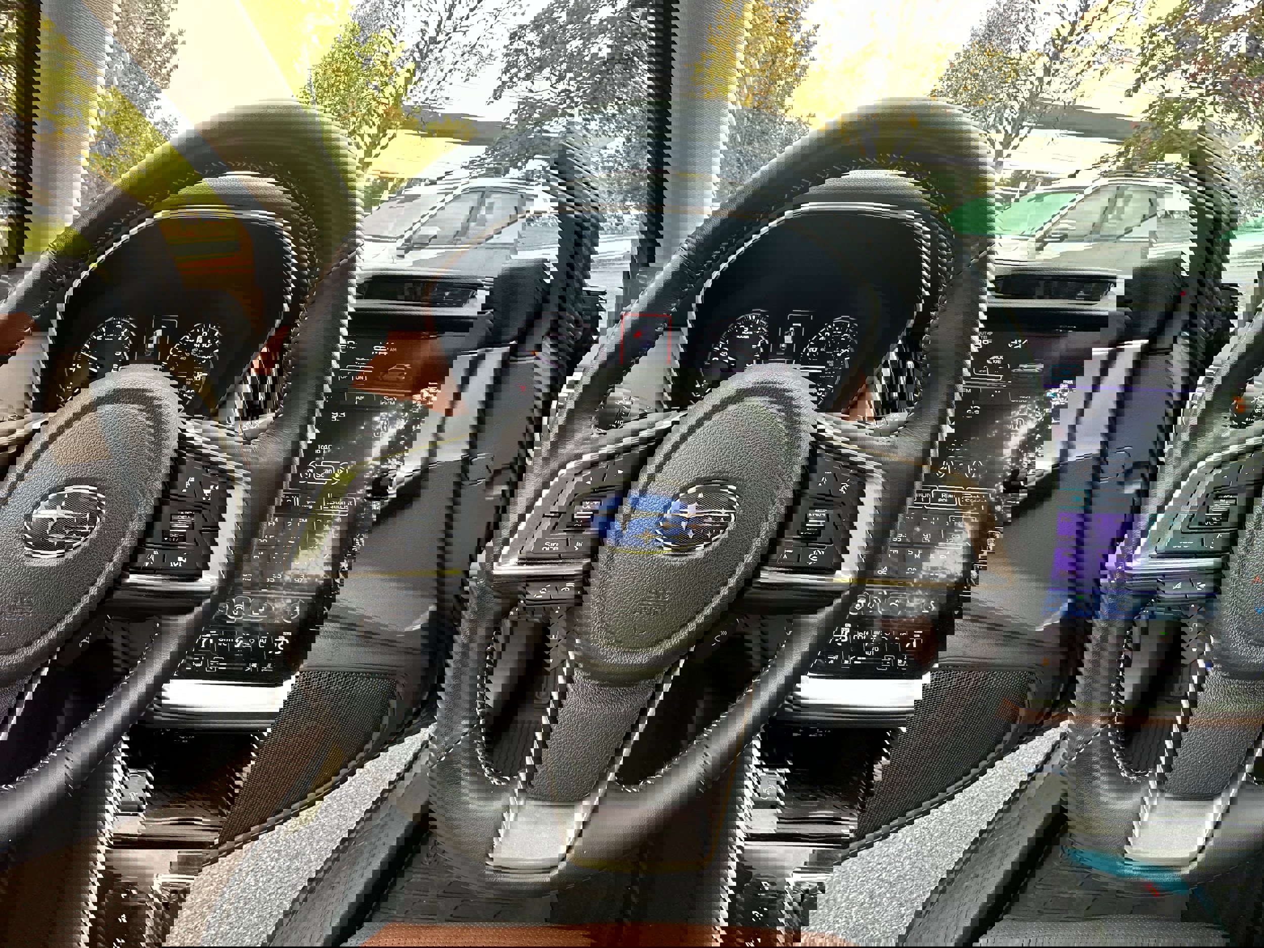 Used 2020 Subaru Outback Touring w/ Popular Package #2 image 39