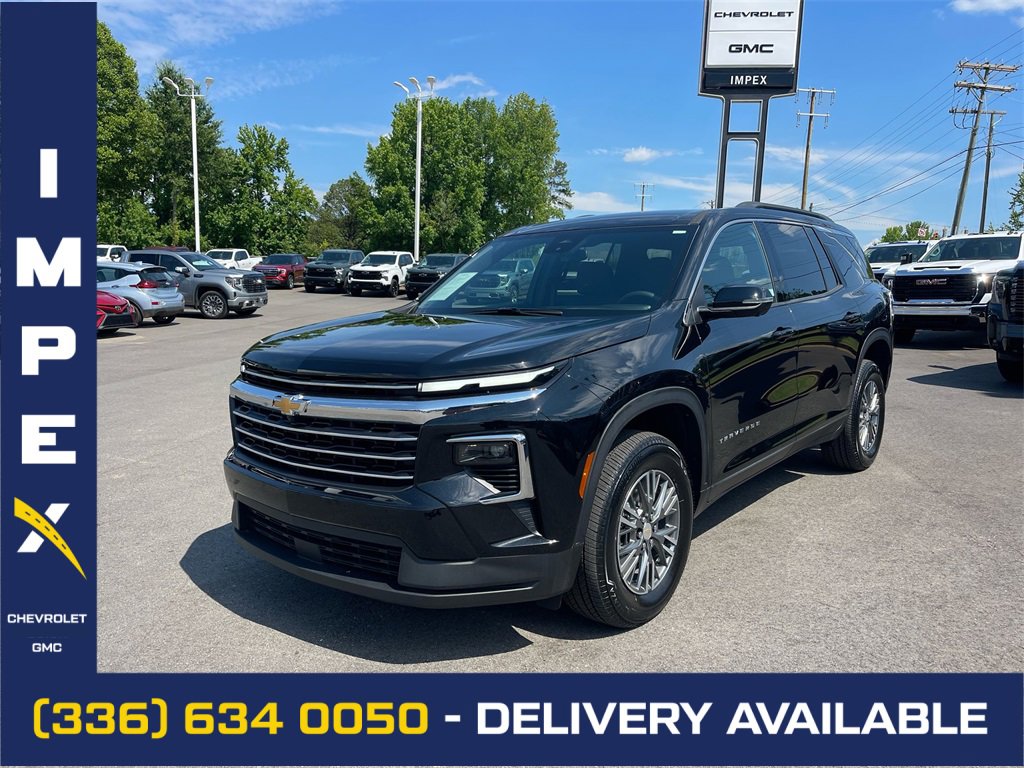 Used 2024 Chevrolet Traverse LT
