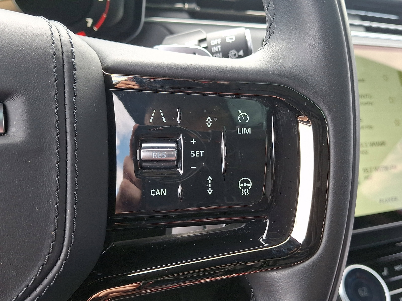 Used 2023 Land Rover Range Rover Sport SE Dynamic AWD/4WD image 30