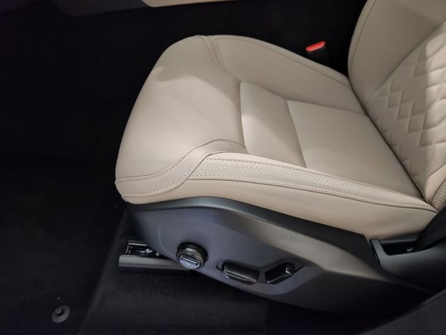 New 2026 Volvo XC90 B6 Plus w/ Protection Package Premier AWD/4WD image 25