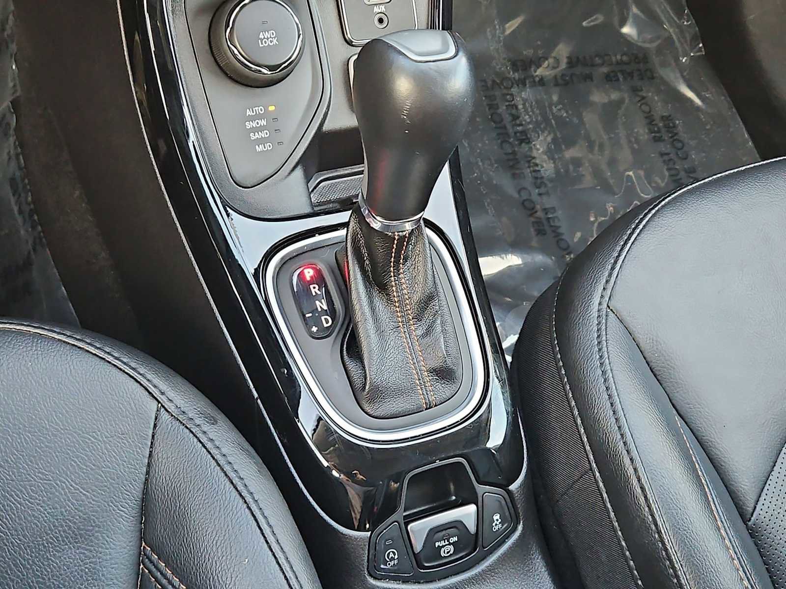 Used 2020 Jeep Compass Limited image 32