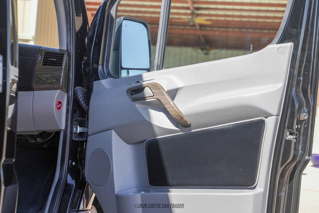 Used 2017 Mercedes-Benz Sprinter 3500 image 24