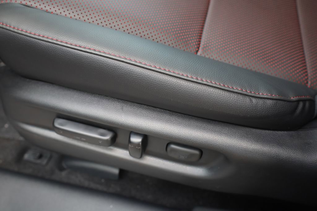 New 2026 Honda Ridgeline Black Edition image 13