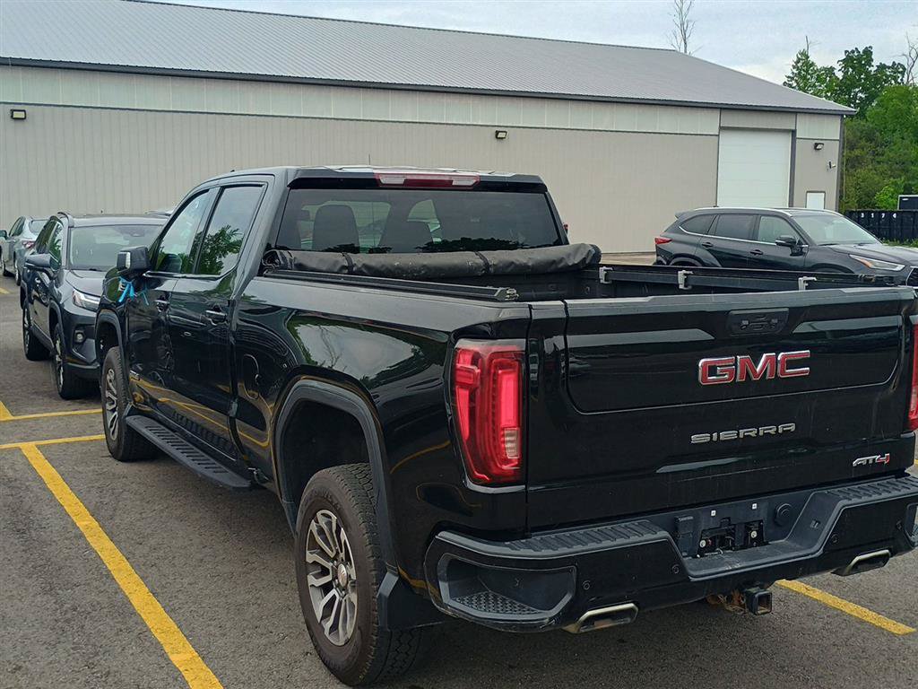 Used 2023 GMC Sierra 1500 AT4 AWD/4WD image 3