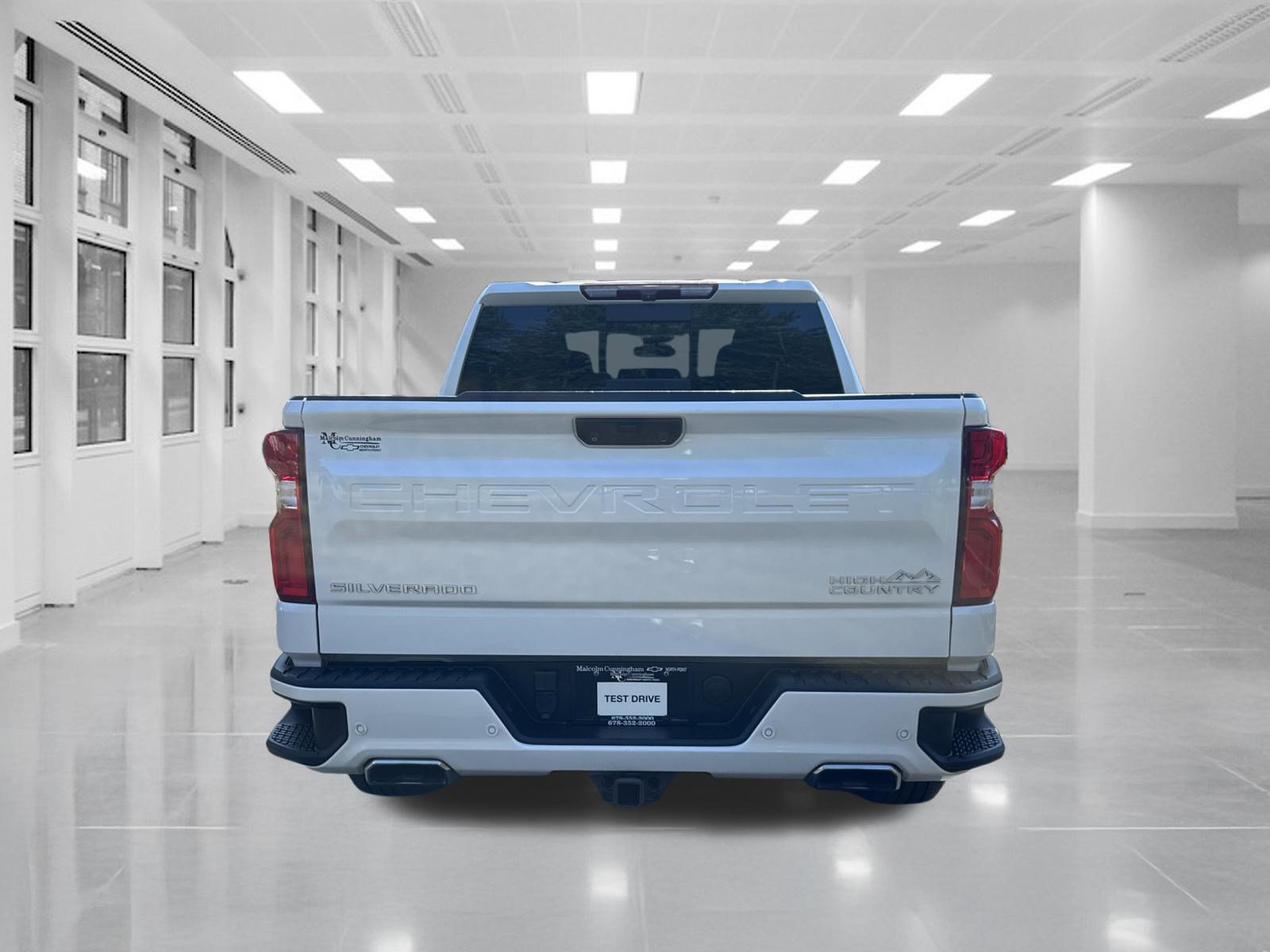 Used 2022 Chevrolet Silverado 1500 High Country w/ Z71 Off-Road Package AWD/4WD image 8