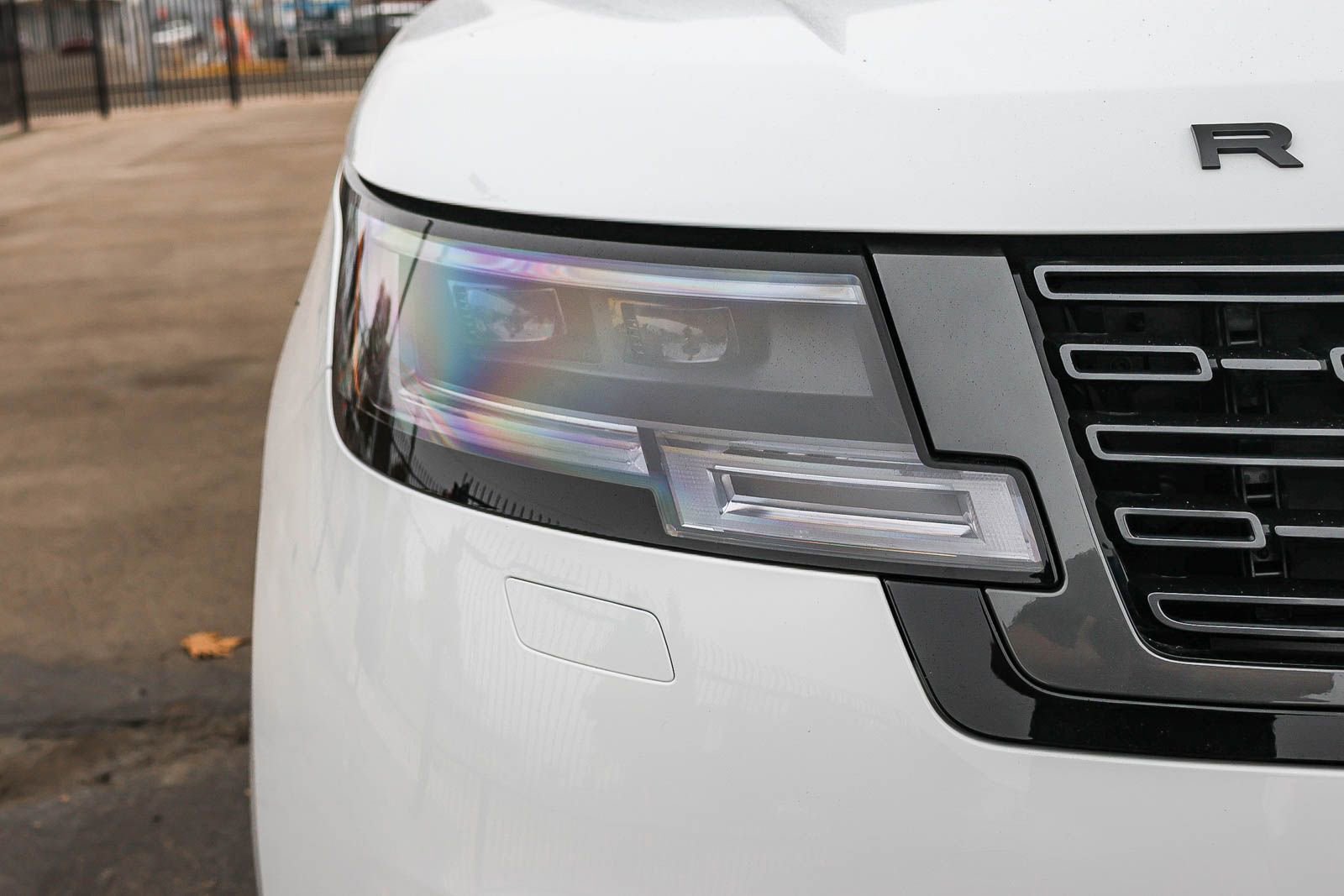 New 2025 Land Rover Range Rover SE image 15