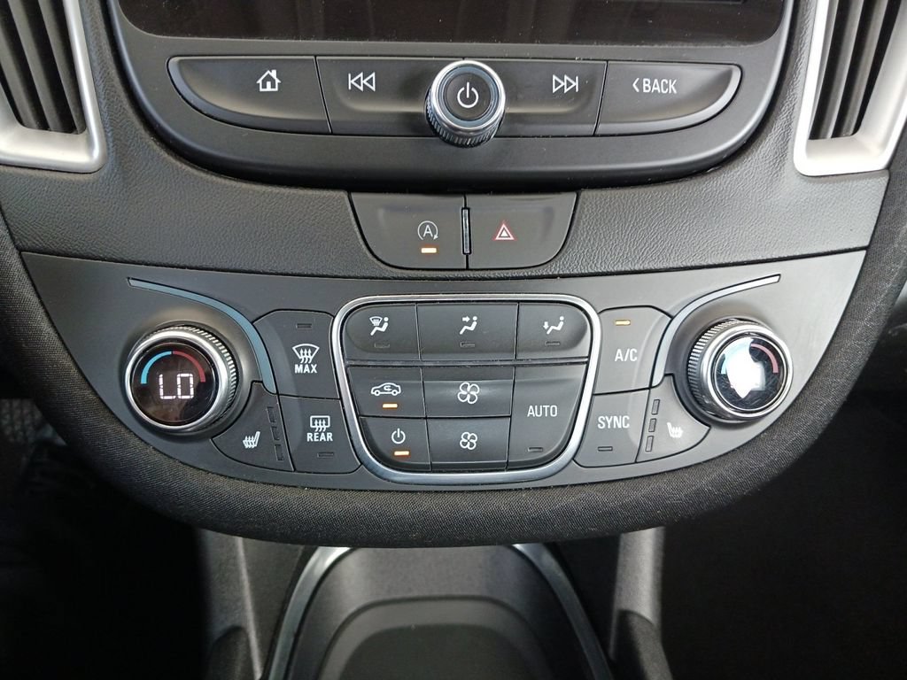 Used 2024 Chevrolet Malibu LT FWD image 23