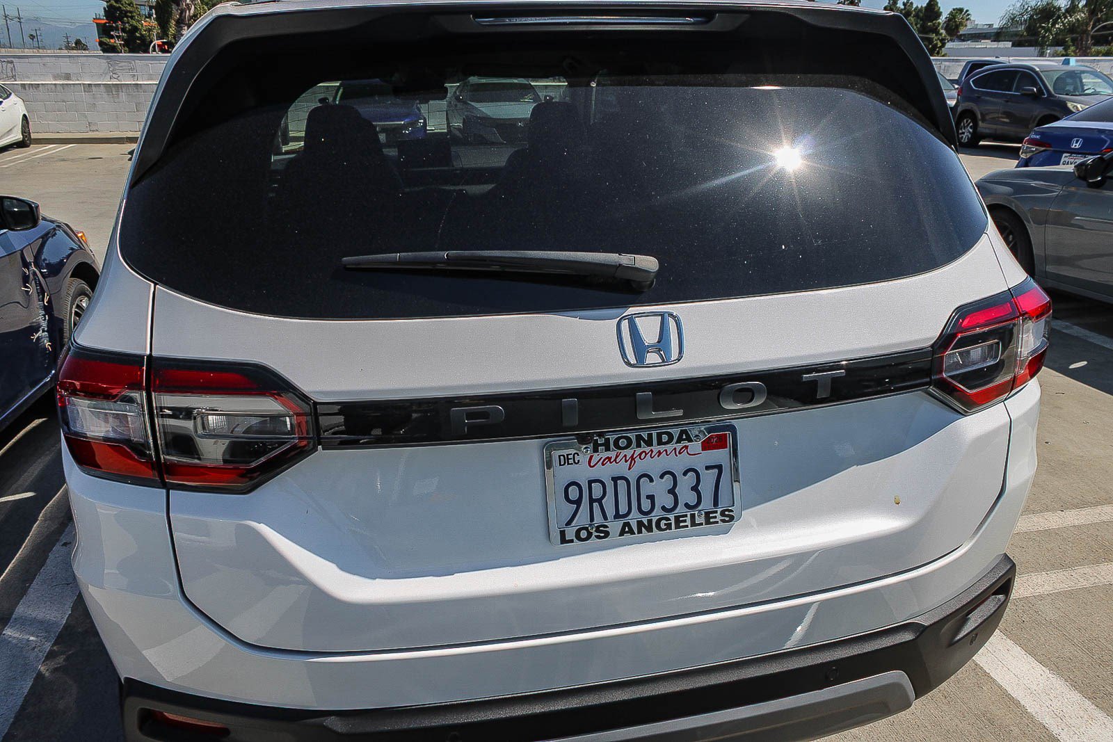 Used 2025 Honda Pilot EX-L image 12