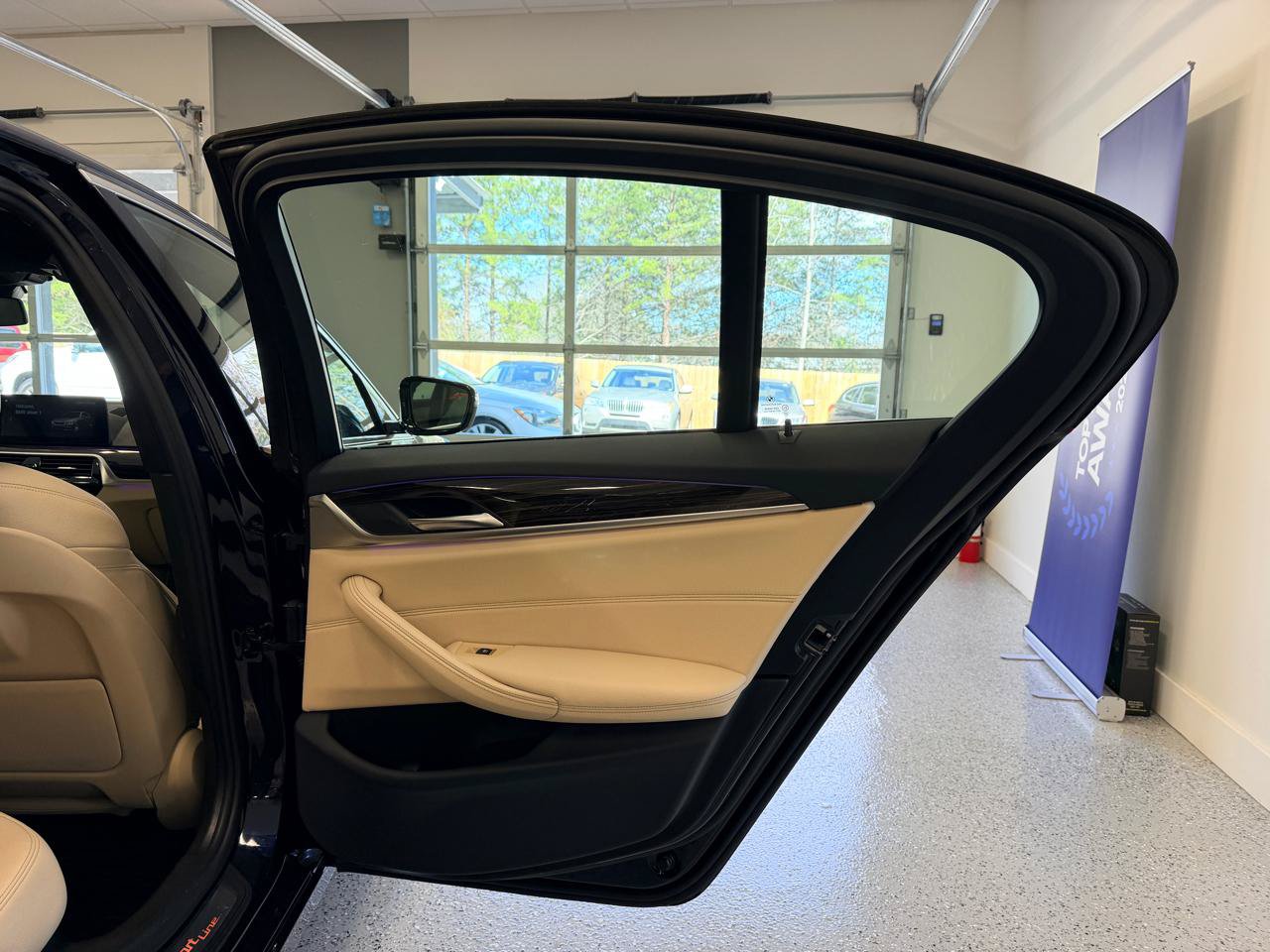 Used 2019 BMW 530i w/ Convenience Package RWD image 33