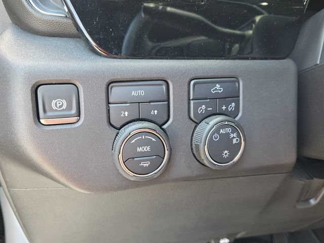 Used 2024 Chevrolet Silverado 1500 LT AWD/4WD image 31