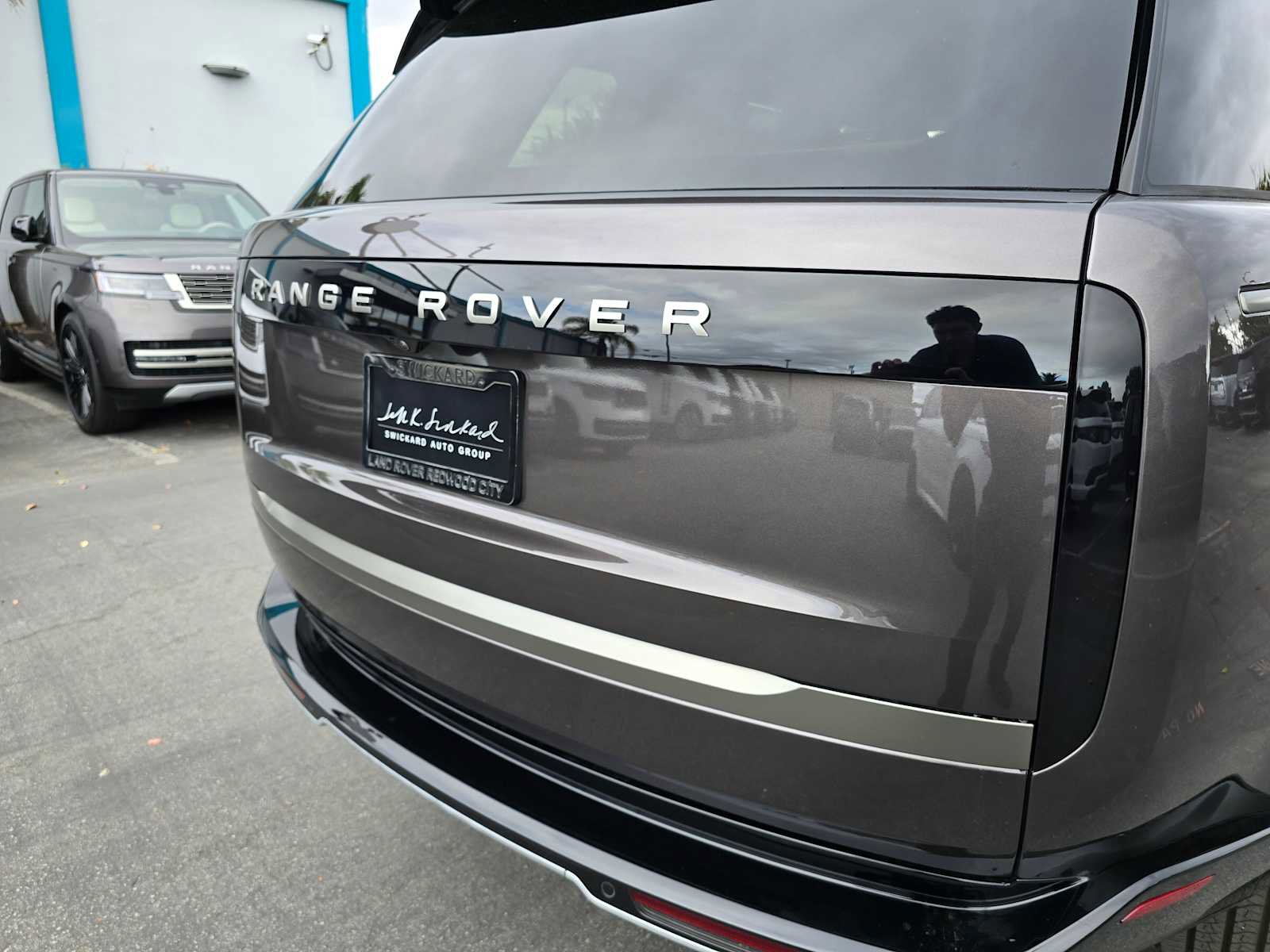 New 2025 Land Rover Range Rover SE image 15