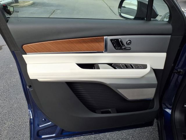 New 2026 Cadillac Vistiq Sport image 27