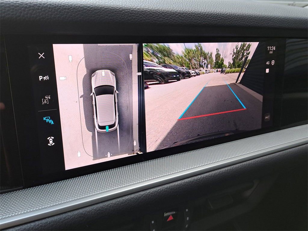 Certified 2025 Porsche Cayenne image 32