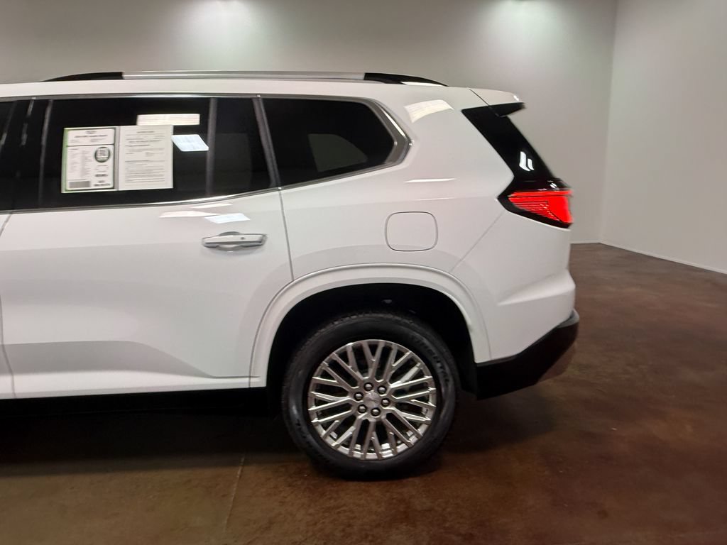 Used 2024 GMC Acadia Denali w/ LPO, Floor Liner Package FWD image 36