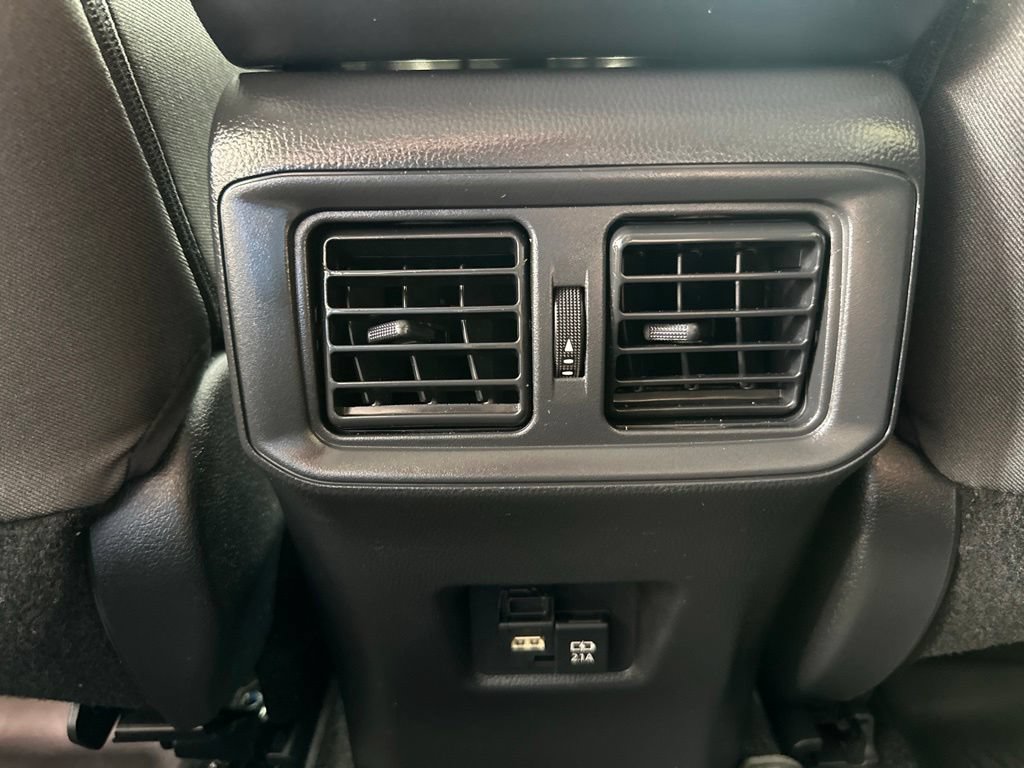 Certified 2021 Toyota RAV4 XLE w/ Convenience Package AWD/4WD image 19