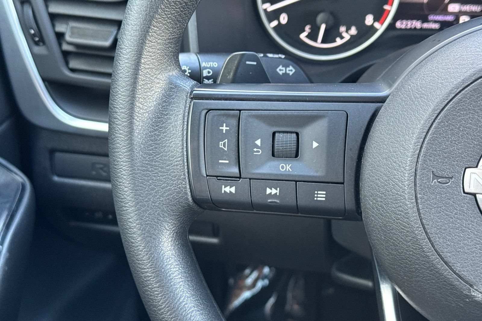 Certified 2024 Nissan Rogue S FWD image 27