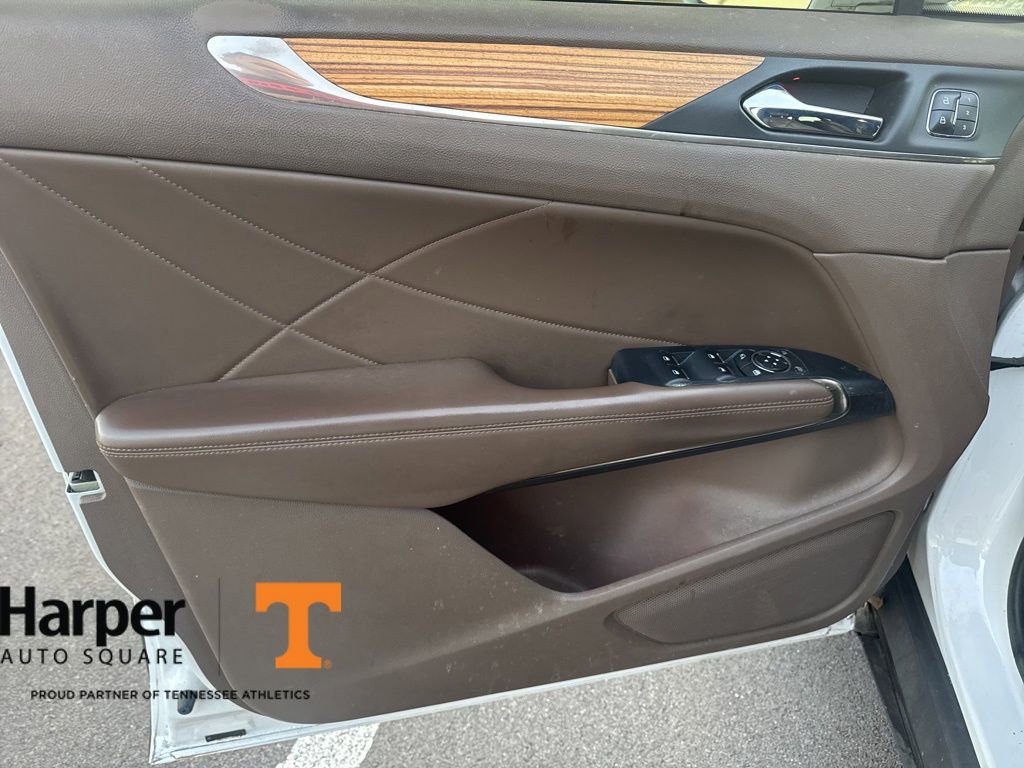 Used 2015 Lincoln MKC AWD w/ Equipment Group 102A Reserve image 19