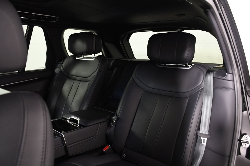 Used 2025 Land Rover Range Rover Long Wheelbase Autobiography AWD/4WD image 27