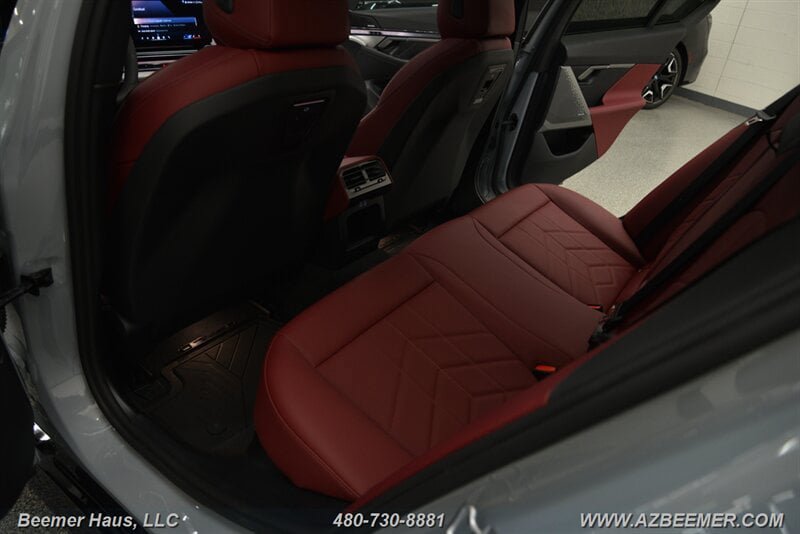 Used 2026 BMW i5 eDrive40 RWD image 23